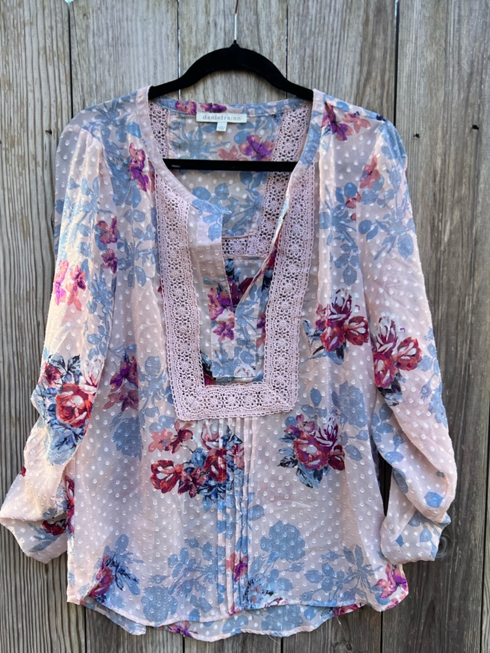 DANIEL RAINN Pink Blue Floral Paisley Crocheted Trim Top Women’s Large